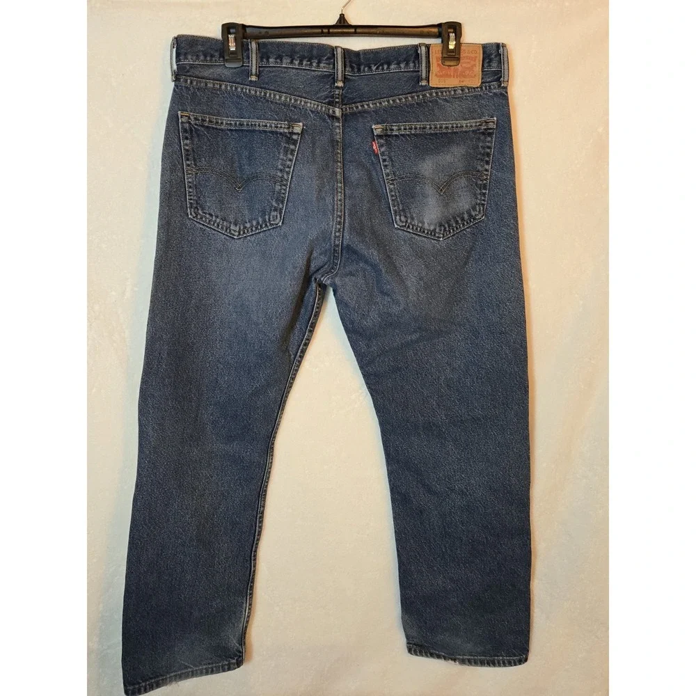 Levis 505 Jeans Mens 40 X 30 Blue Denim‎ Straight Leg Regular Fit Medium Wash